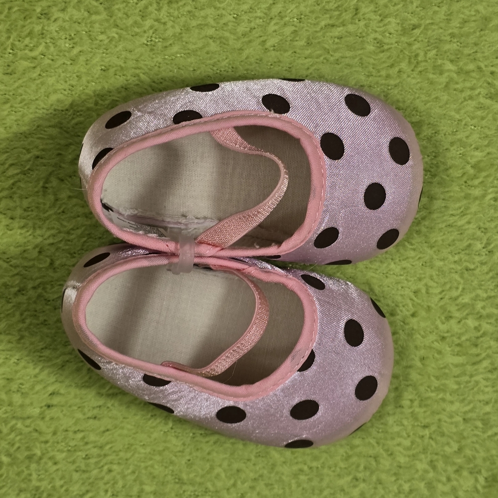 NWOT ~ 6 weeks to 3M / Sz 1 PINK + BROWN Polka Dots Baby Shoes (Q1)